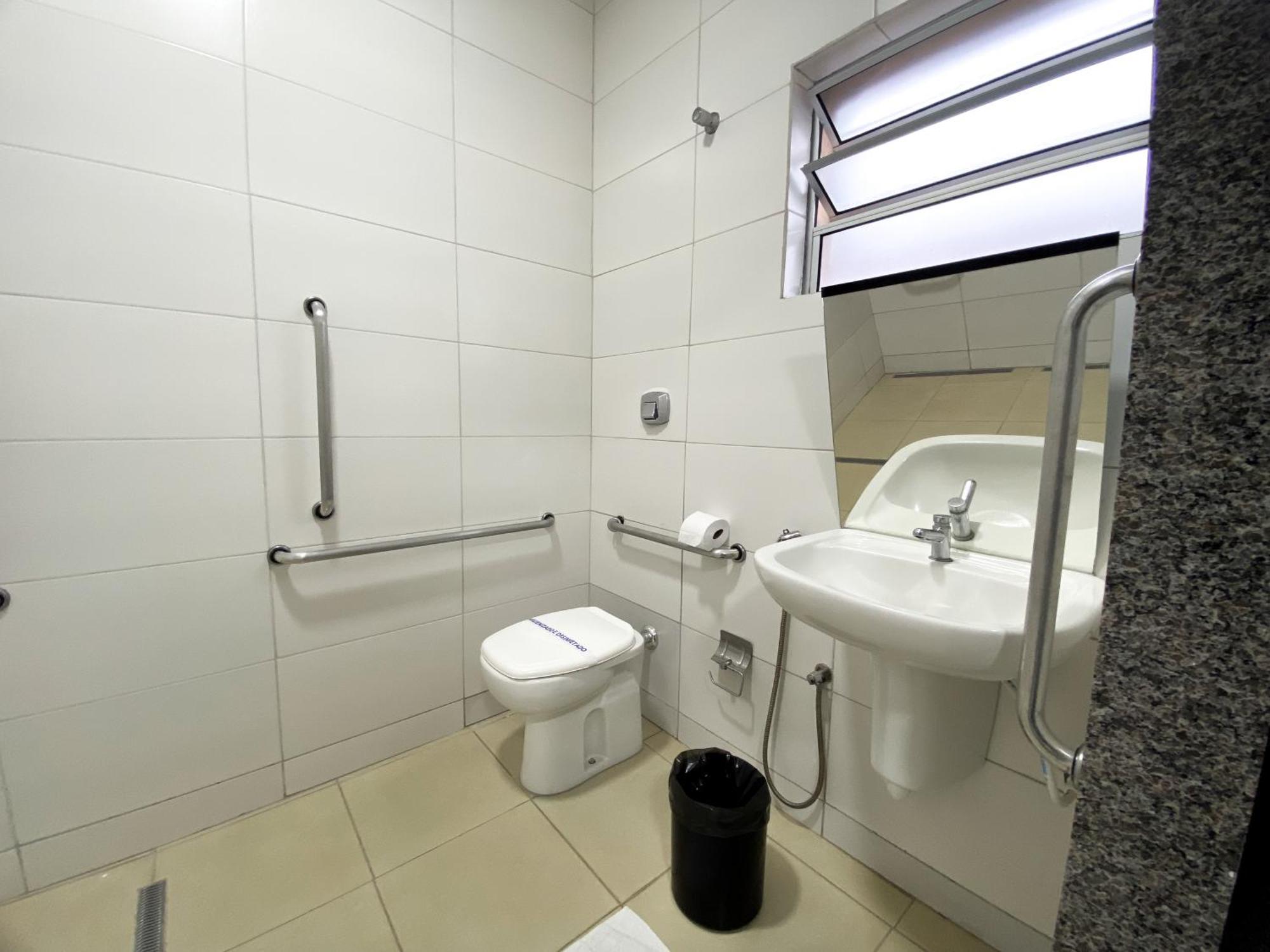 Hotel Graal Inn Келуз Стая снимка