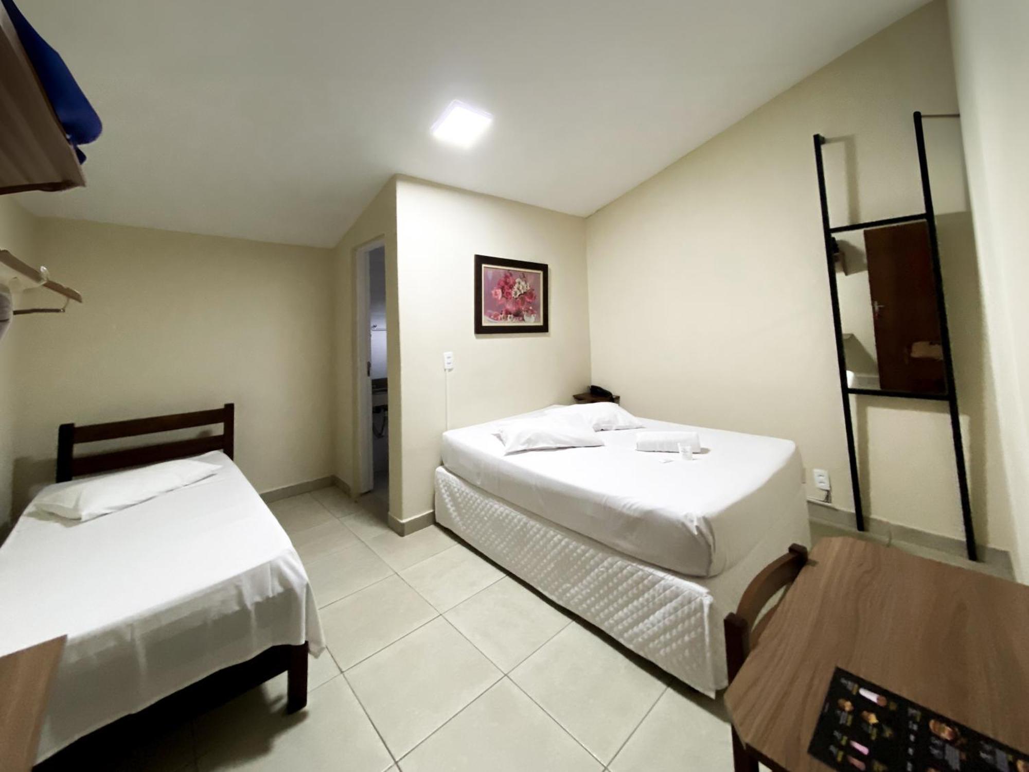 Hotel Graal Inn Келуз Стая снимка